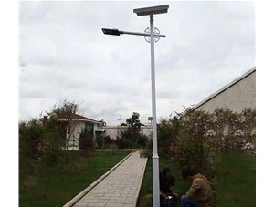 如何選擇太陽(yáng)能路燈？