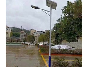 昆明太陽能一體化路燈的安裝和維護(hù)需要注意哪些問題？